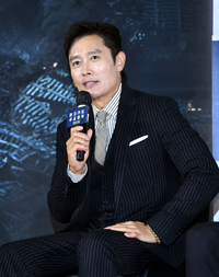 [포토] 이병헌 '콘크리트 유토피아는 재난영화보다는 블랙코미디'