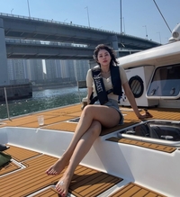 韓 ‘인어공주’가 따로 있었나...부산 바다에서 헤엄치는 서동주