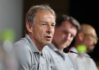 無전술-해외 상주-인종차별 선수 출전 강행까지…클린스만 감독, 세 가지 논란에 답하다[SS현장]