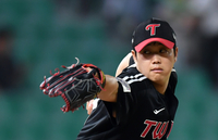 [포토]‘5회말 책임지러 나왔다’ 함덕주