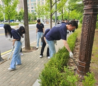글래드 호텔앤리조트, 창립 46주년 맞아 ‘임직원 플로깅’ 진행
