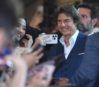 [포토] 톰 크루즈 '언제나 웃는 얼굴로 팬들과'