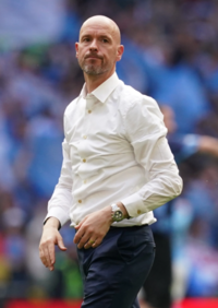 ‘망했네, 역겨워!’…예산 부족에 ‘이적설’만 나도는 맨유, 분노한 팬들