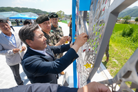 [포토]서흥원 양구군수, 용하리 ‘곰신거리’ 준공식 참석
