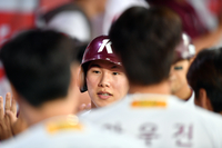 [포토]‘내 뒤에 정후 있다’ 김혜성