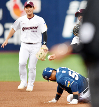 [포토]‘마틴...이번에도 병살타인듯’ 김혜성