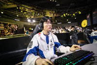 ‘대이변’ DRX, ‘페이커’ 없는 T1 상대로 2-0 압승[SS종로in]