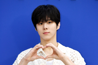 [포토]김우석, 하트도 아름답게!