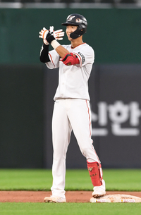 [포토]선취 득점 뽑아내는 북부 올스타 한화 이민준