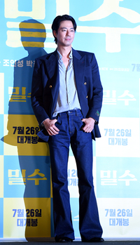 [포토] 조인성 '빠져드네'