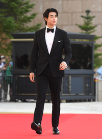 [포토]차은우, 멋지게 레드카펫 밟으며...