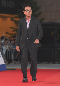 [포토]청룡시리즈 어워즈 레드카펫 밟는 하정우