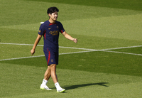 ‘역시 포스트 메시!’ 이강인, PSG 환상 데뷔, 그러나 불의의 햄스트링 부상 ‘전반 43분 아웃’