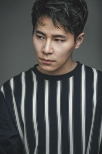 두산, 26일 홈 롯데전 배우 이규형 승리기원 시구