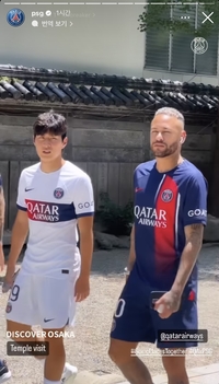 차 마시고 철판 요리하고…이강인, 네이마르와 나란히 일본 체험 삼매경