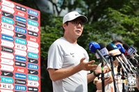 황선홍 감독이 밝힌 이강인 합류는 ‘긍정적’, 이상민 대체는 ‘시간 필요’[현장인터뷰]