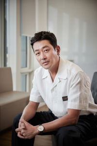 하정우 “김성훈 감독에 대한 믿음에 ‘비공식작전’ 시나리오도 안 읽고 출연 결정” [SS인터뷰]