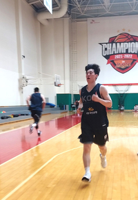 男농구 유니버시아드 8강행, 이정현 “좀 더 높은 순위로 마무리 하도록...”