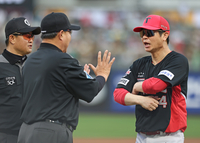 ‘대역전승’ KIA 김종국 감독 “선수들 집중력 좋았다…비디오판독은 노코멘트” [백스톱]