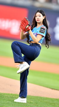 [포토]‘떨지않고 강속구’ 미스코리아 유시은