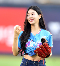 [포토]‘시구나선’ 미스코리아 유시은