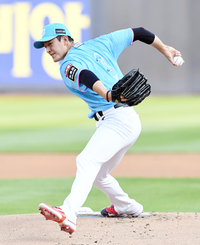 두 경기 평균 2시간30분, 커맨드 좋으면 자연 스피드업, 투수 레전드 출신 감독들 “하체좀 쓰자”[SS 시선집중]