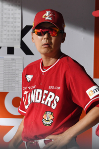 [포토]SSG 김원형 감독, 교체 투수까지 갑자기...