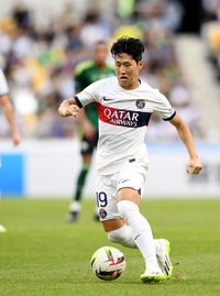 [포토] 날렵한 드리블 하는 이강인