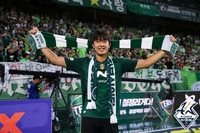 홍정호도 “잘한다, 좋다” 엄지 척 박재용, ‘포스트 조규성’ 부담감 딛고 성공적인 데뷔전…“발밑도 못 갔다” 따라간다는 각오[SS현장]