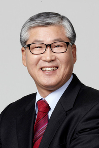 성남시의회 박광순 의장, 징역 10개월 법정구속