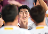 [포토]추격 득점 올린 키움 김혜성