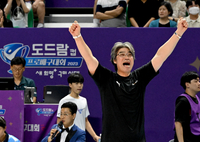 GS·OK 우승으로 마무리…외국인 감독들이 일으킨 ‘새바람’, 하위권 팀들의 ‘반란’ 예고