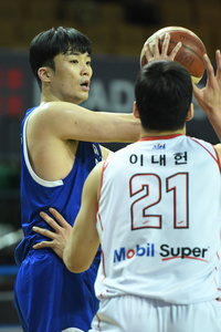 확 바뀐 가스공사, 베테랑 빅맨 김동량 효과 기대