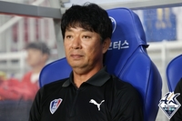 불투이스 ‘결승골’ 바라본 김병수 감독 “여태껏 본 헤딩골 중 가장 아름다웠다”[현장인터뷰]