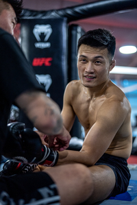 정찬성 “UFC 챔피언 믿고 있다.. 은퇴 전 마지막은 한국 대회 희망” 할로웨이 약점 언급