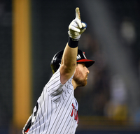 ‘우승 포수가 느낀 두려움이 현실로’ 외인 타자 경쟁도 선두 향하는 LG···29년만 1루 골든글러브 응시[SS포커스]