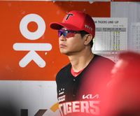 [포토] KIA 김종국 감독 '오늘은 이기자'