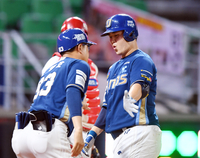 [포토]‘연타석홈런 기록하는 김형준’