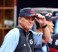 초반 도약→내홍→성적하락→감독사퇴, 안되는 집 전형 보인 롯데, 이정도면 그룹 의사결정 프로세스 오류[장강훈의 액션피치]