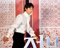 ‘천박사’ 강동원, ‘유퀴즈’ 출격...유재석과 조세호 만난다