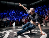 ‘월클’ 비보잉그룹 진조크루, 멤버간 성추문으로 활동 중단 “악의적 글에는 법적대응”