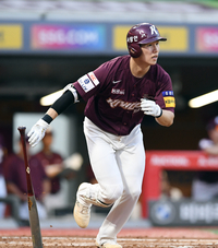 [포토]김광현 상대 안타 치는 김혜성