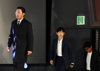 [포토]무대오르는 하정우 ‘1947보스톤’