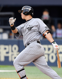 ‘진짜 홈런 타자 나왔다’ 노시환 투런포로 30홈런 고지 점령···한화 5년 만에 30홈런 타자 탄생[SS잠실in]