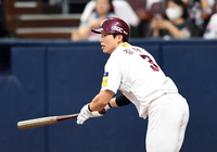 [포토]만루 기회에서 적시타 치는 키움 김혜성