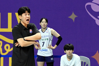 “항상 똑같은 배구라고 하지만...” 김종민 감독은 ‘승리’만을 바라본다