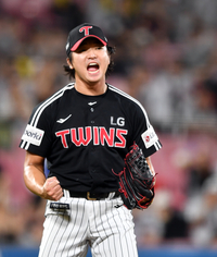 [포토]‘황재균 삼진처리’ 환호 고우석