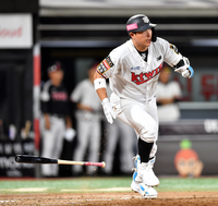 [포토]‘KBO 18번째 2000안타 신고합니다!’ 황재균