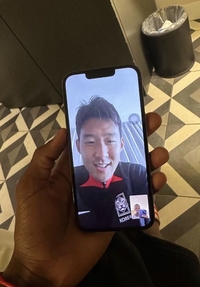 토트넘 유니폼 벗어도 ‘애정 공세’…손흥민과 파페 사르, 대표팀 차출돼서도 화상통화로 ‘절친 케미’