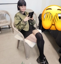 ‘어머나! 도경완 설레겠어’ 장윤정, 마틸다로 파격 변신...똑단발+망사스타킹 핫하네